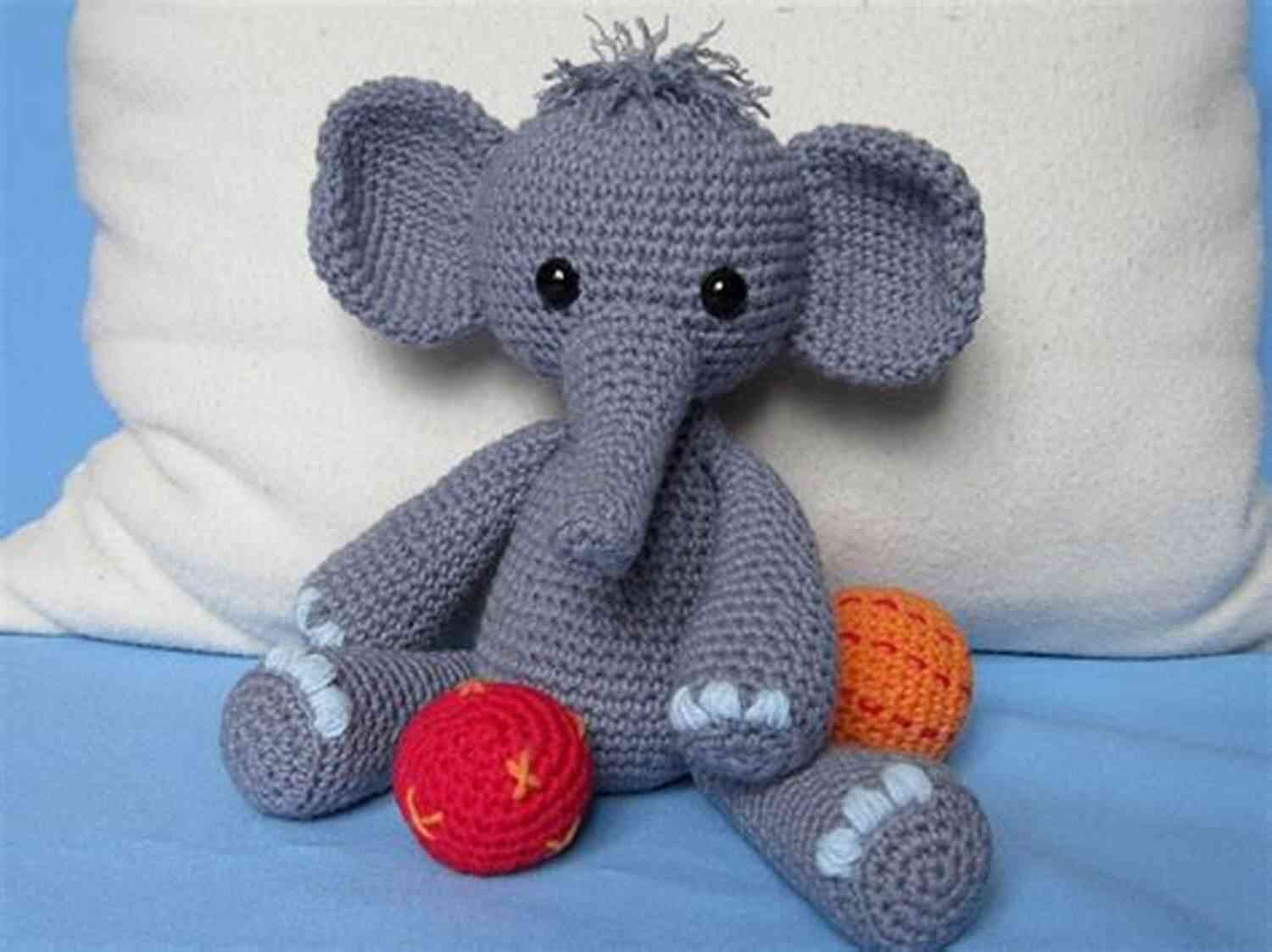Playful Elephant Crochet Pattern Amigurumi Pattern For Little Babies (Easy Crochet Doll Patterns 1)
