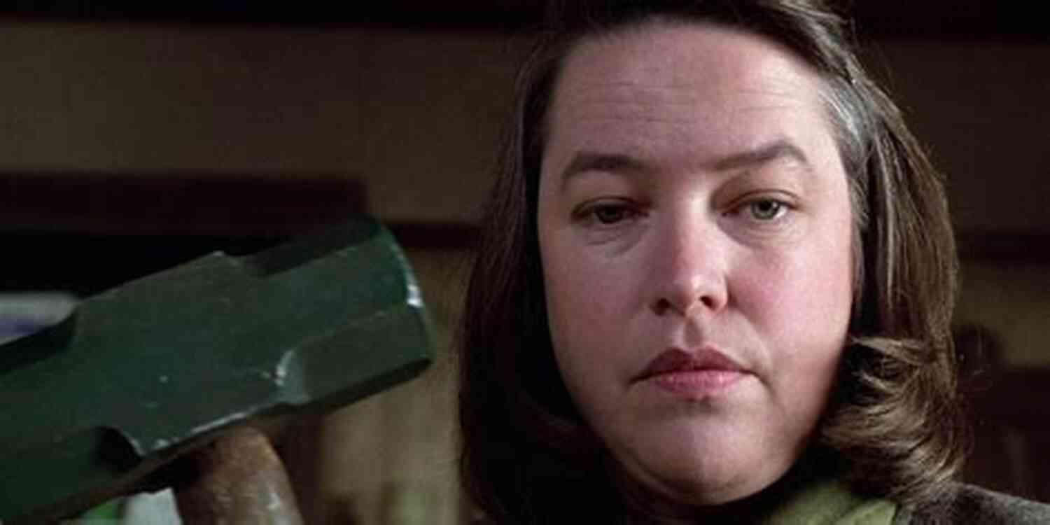 The Intense Writing Scenes In Misery Misery: A Novel Stephen King