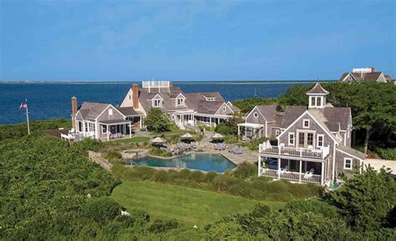 View Of The Beach From The Nantucket Estate The Nantucket Estate (Haven Island 6)